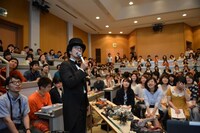 片桐が行った特別授業の様子。