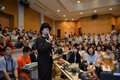 片桐が行った特別授業の様子。