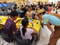 昨年行われた「親子でねんど道」の様子。