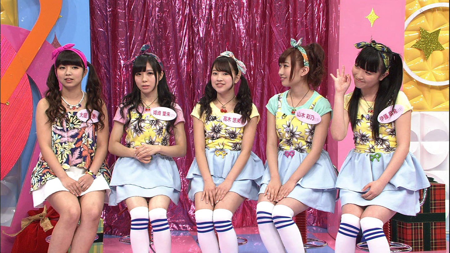 「ゴッドタン」に出演するLinQメンバー。(c)テレビ東京