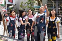 大阪ロケの様子。(c)関西テレビ