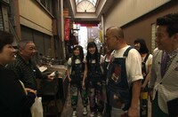 大阪ロケの様子。(c)関西テレビ