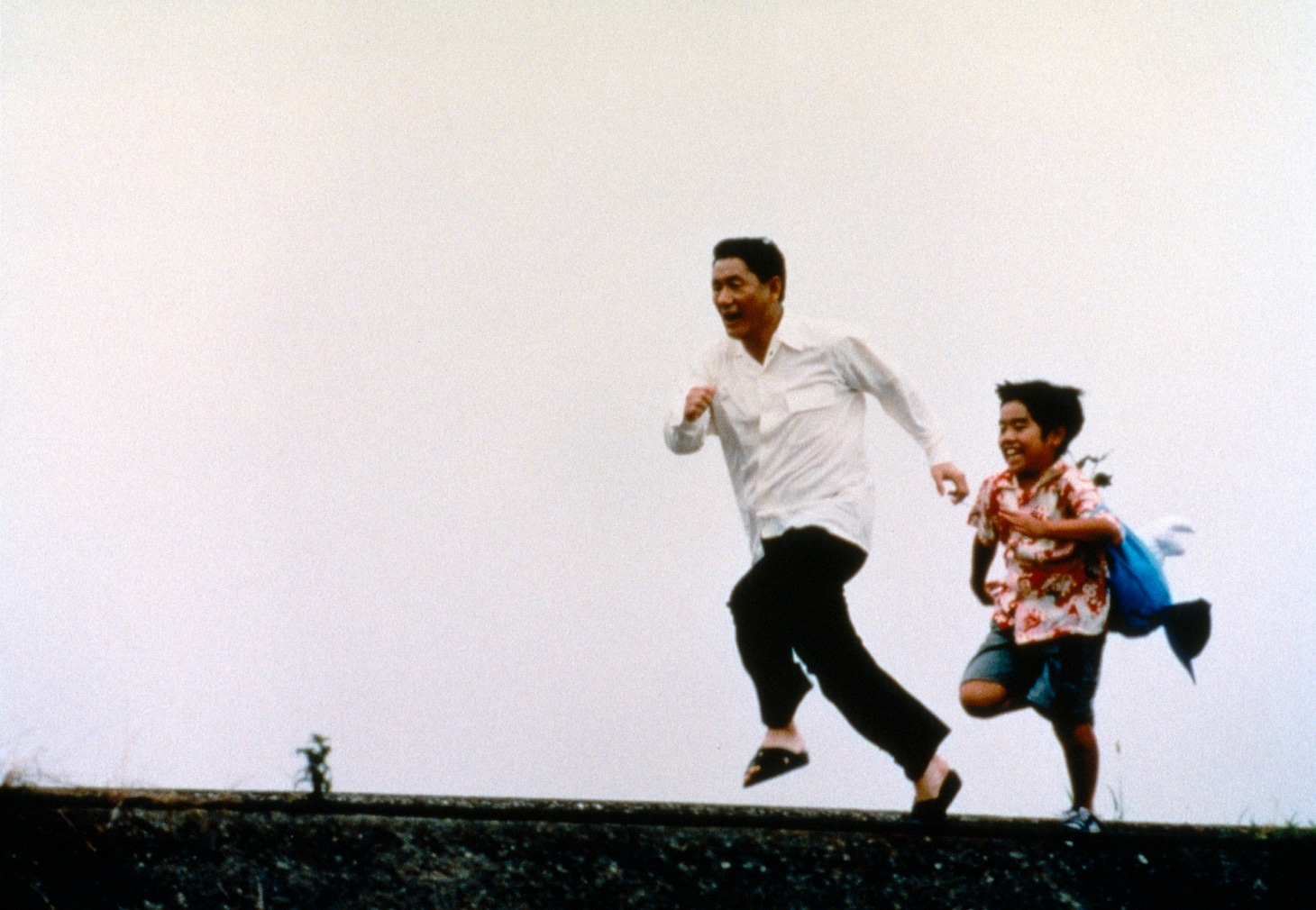 「菊次郎の夏」のワンシーン。(c)1999 バンダイビジュアル・TOKYO FM・日本ヘラルド映画/オフィス北野　
