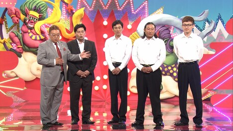 左から、サンドウィッチマン、ロバート。(c)NHK