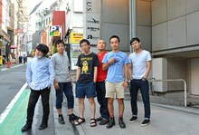 「円山スクランブルエッグス」左からラブレターズ溜口、かもめんたる槙尾、さらば青春の光・森田、ラブレターズ塚本、かもめんたる・う大、さらば青春の光・東口。