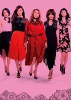 舞台「『祝女～shukujo～』season2」主演の友近（中央）。