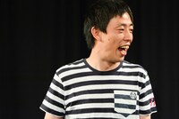 「円山町再開発」ゲネを行うさらば青春の光・森田。