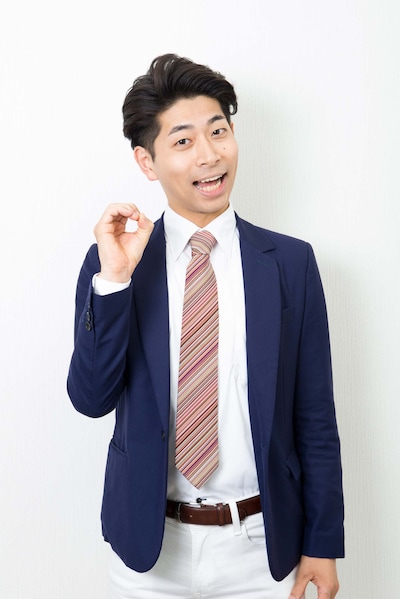 「ホクロ占い」を監修しているスカチャン宮本。