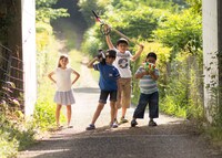 「なつやすみの巨匠」（能古島写真提供：福岡市 / Photo Fumio Hashimoto）