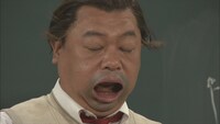 コント「ガチガチ上刈（あがり）先生」のワンシーン。 (c)NHK