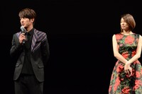 トークセッションの様子。