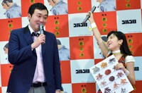 夏バテ気味な佐藤大（グランジ / 左）と元気な小池（右）。