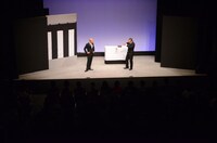 「バイきんぐ単独ライブ『クィーン』」のワンシーン。