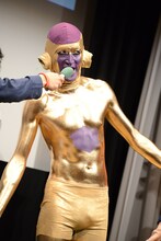 自己紹介するグッドモーニングアメリカのたなしん。