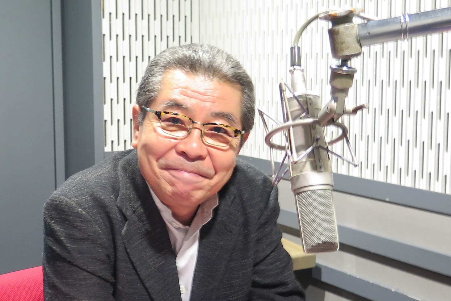 ナレーションを担当した立川志の輔。(c)BSフジ
