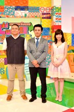 （左から）村瀬哲史講師、劇団ひとり、指原莉乃。