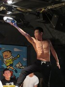 過去に行われた「スニーカー同好会」の様子。