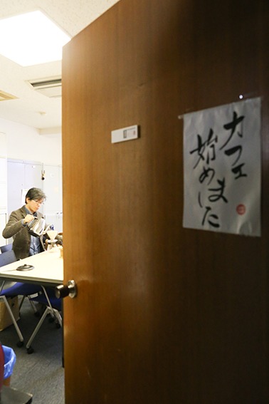 「ひらあやまり」に収録されるミニグラビア。