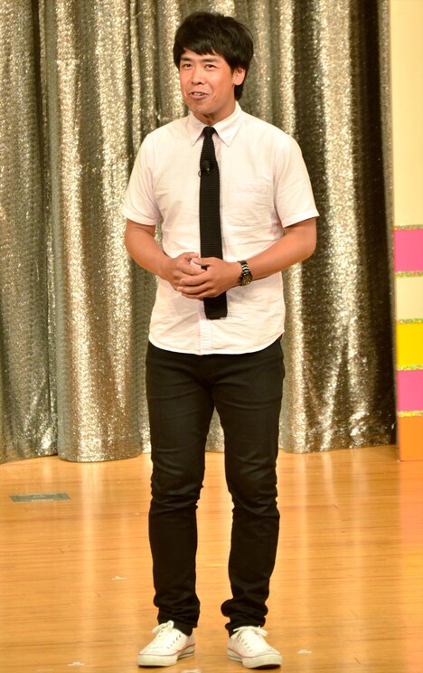 決勝でネタを披露するギフト☆矢野。