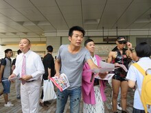 左からレギュラー、天津・木村、レイザーラモンHG。