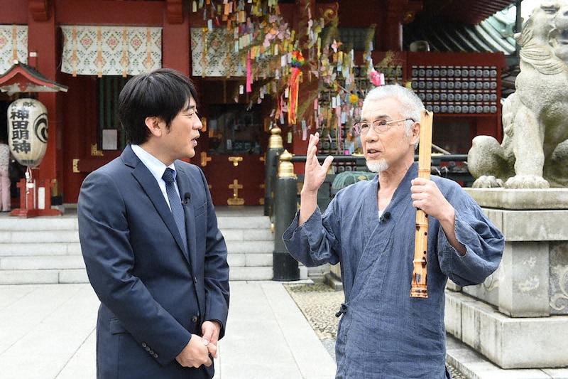 「ぴったんこカン・カンスペシャル」に出演するイッセー尾形（右）、安住紳一郎TBSアナウンサー（左）。(c)TBS