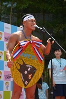 「I'll be back！」と宣言した春日。