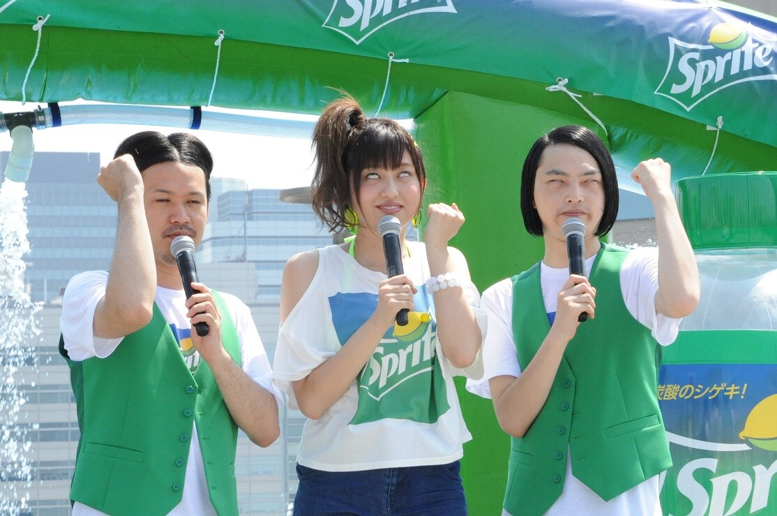 ピスタチオと菊地亜美による即席ユニット“アミタチオ”。