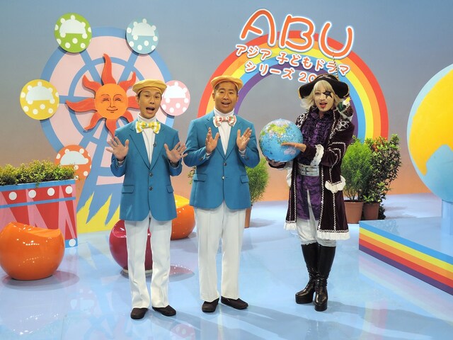 ハライチ（左）とゴー☆ジャス（右）。 (c)NHK