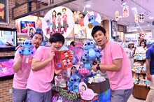 KIDDY LAND 原宿店でグッズのPRを行ったパンサー。