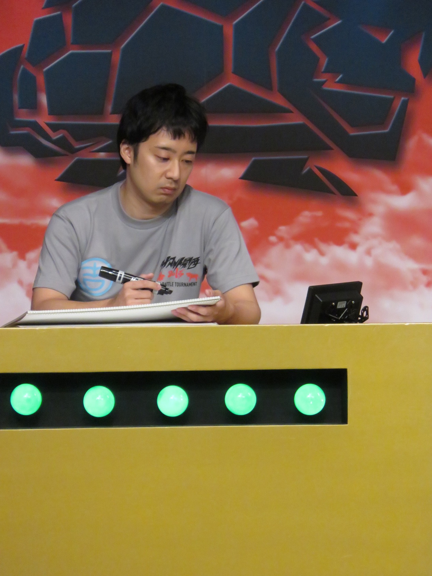 R藤本