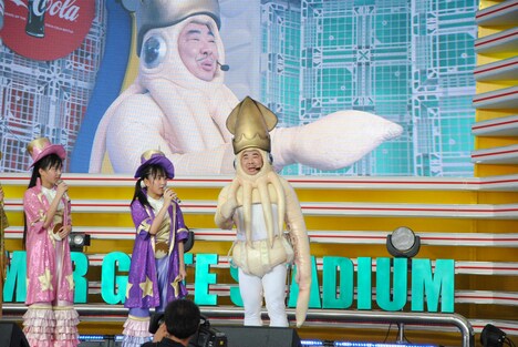 イカ大王（写真中央）