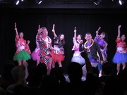 「静岡県民よしもと新喜劇」のワンシーン。