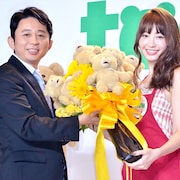 有吉弘行「勝ち馬に乗った」テッド声優続投、小嶋陽菜の祝福も受ける