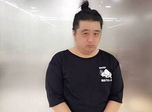 髪型を変えられた長州小力。