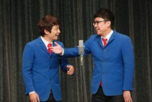 「漫才博覧会」2日目のトリを務めた銀シャリ。