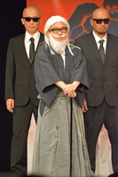 A愛グループの総帥・A藤和尊。