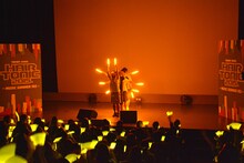 トレンディエンジェルたかし率いるヲタ芸集団「ヲーターボーイズ」のステージ。