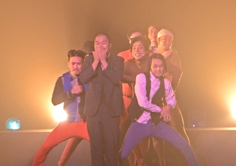 「OPARTY」のオープニングの様子。