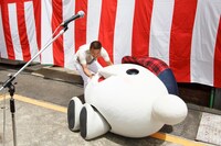 チュウキョ～くんとくりぃむしちゅー上田。(c)CTV