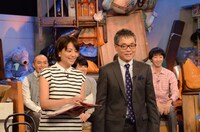 MCの赤江珠緒、いとうせいこう（左から）。