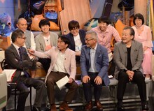 「シティボーイズ公演 ファイナルカウントダウン 終わりへの無意識」と題した生放送の様子。