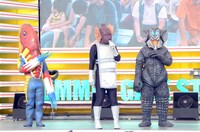 左から、メトロン星人、フック星人、メフィラス星人。(c)円谷プロ／コンテンツリーグ