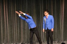 料理のさしすせそにまつわる漫才を繰り広げる銀シャリ。