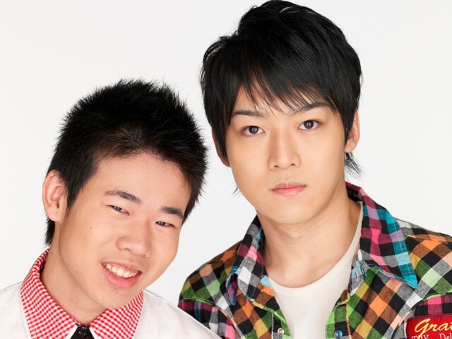 オレンジサンセット。左から岡田康太、下村達也。