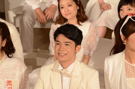 奥から永谷真絵、菅谷哲也。