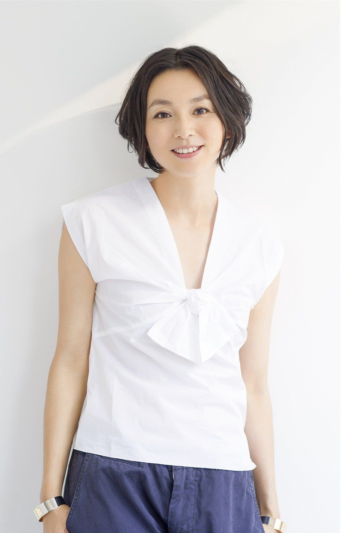 「苔旅-コケタビ- ～青森・奥入瀬の苔天国を行く～」に出演する本上まなみ。（Photo:JUNKO TAMAKI / きれいなKENKO）