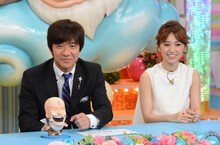 「笑神様は突然に…」MCの内村光良、ゲストの大島優子（左から）。(c)日本テレビ