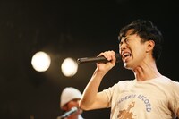 藤井隆「NEW ALBUM“Coffee Bar Cowboy”release tour FINAL＠代官山UNIT」の様子。（撮影：高橋良美）
