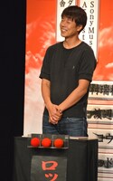 「異次元サバイバルマッチ」に登場した野性爆弾ロッシー。