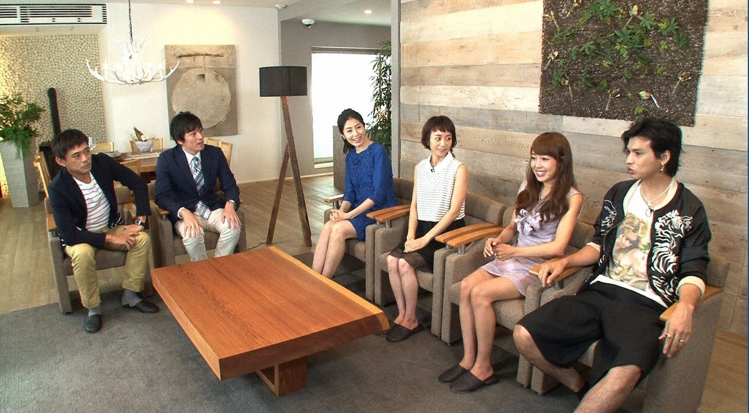 「人生変わる片付けTV 8割捨てる！極少生活」のワンシーン。(c)TBS